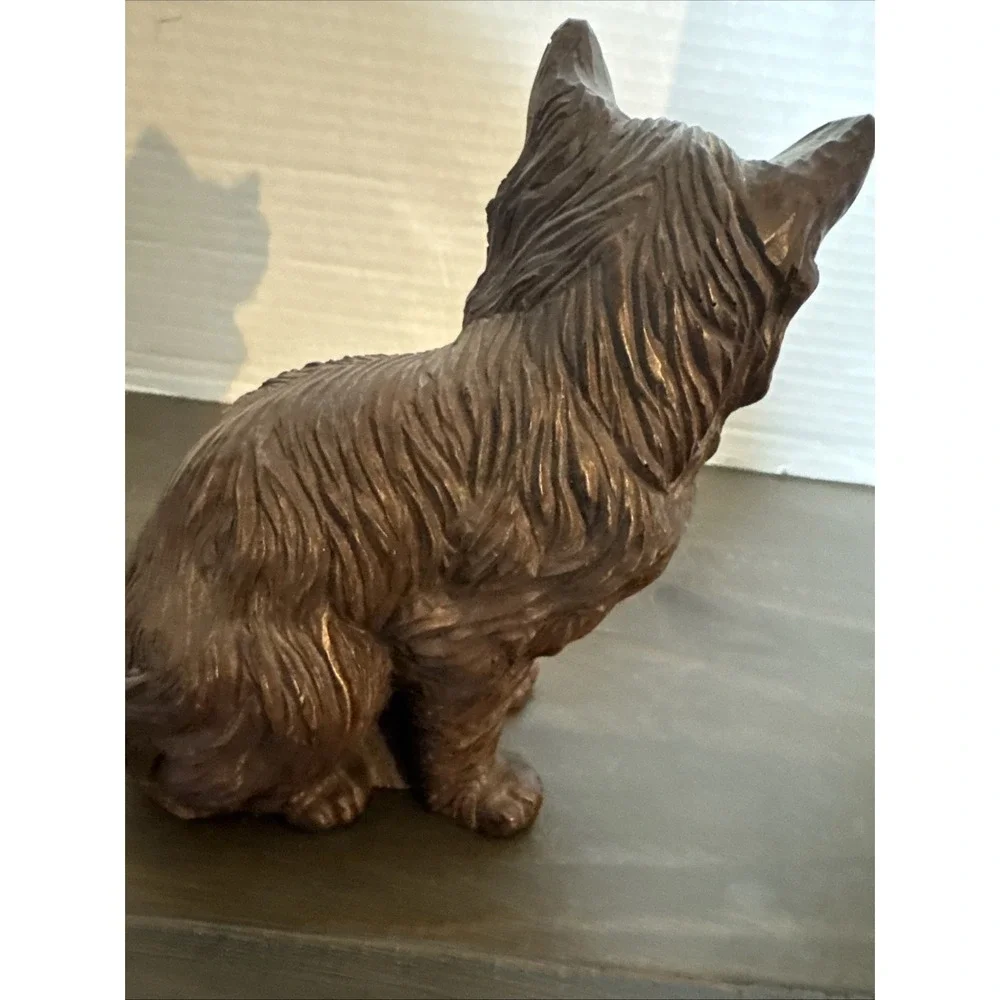 VTG Red Mill Faux Wood Carved Cat Figurine Resin Handcrafted 5 1/4